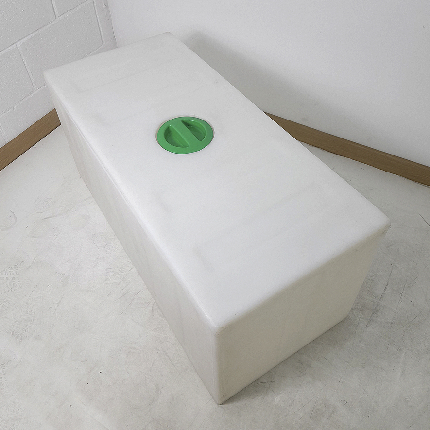 Réservoir 200 100x45x45 185 litres net (RASTRO)